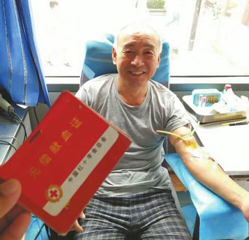 泉城200位市民为烧伤双胞胎献血67500毫升